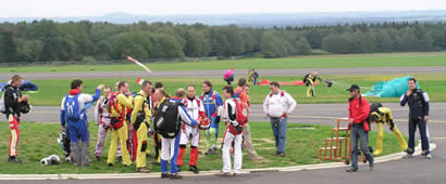 L'entreprise avant le saut en parachute